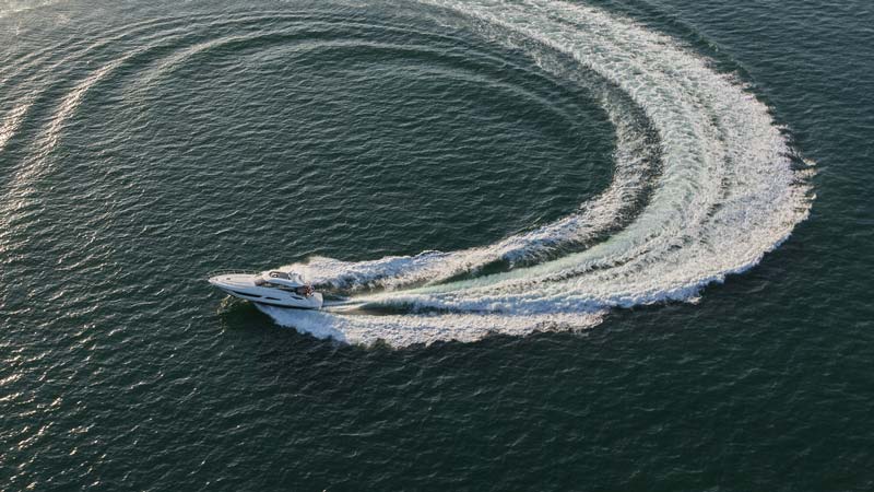 Sea Ray Sundancer motoryacht