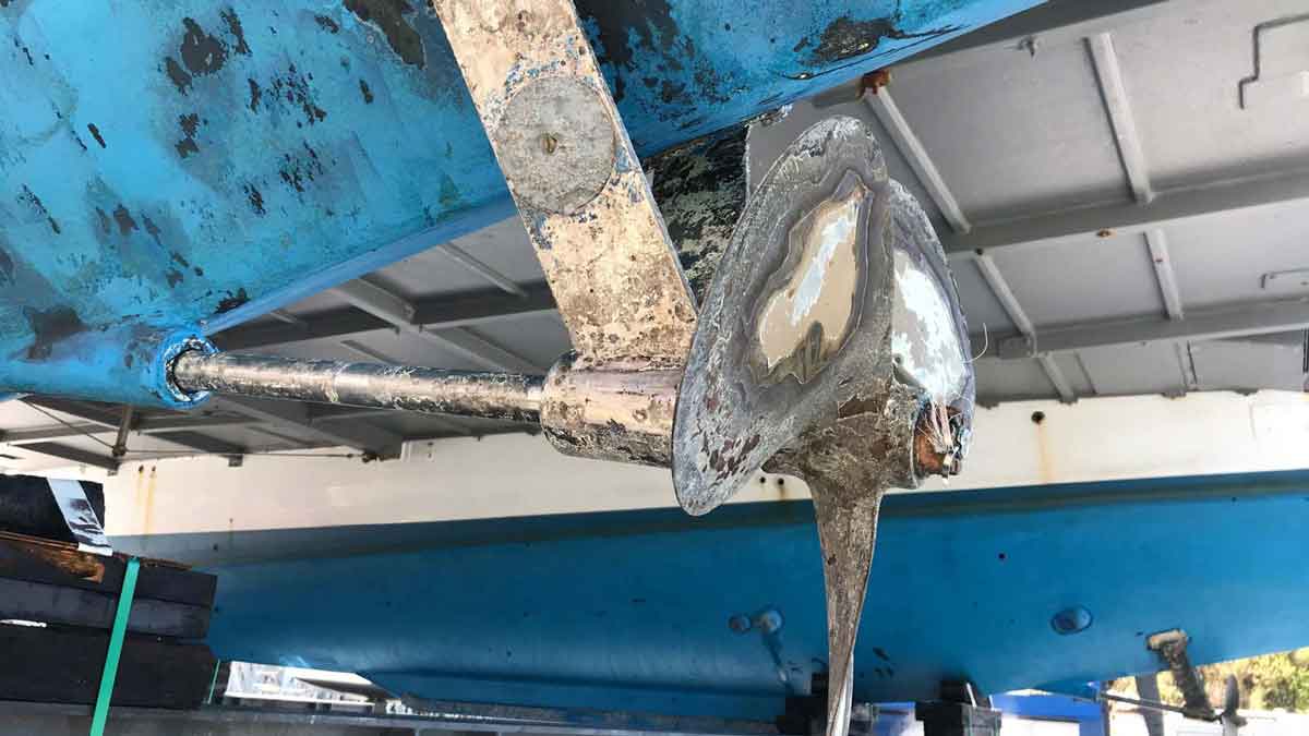 Corrosion observed on a propeller, shaft, and strut