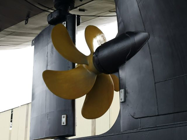 Propspeed coated propeller on Ark Angel